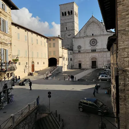 Arco Del Vento Asís